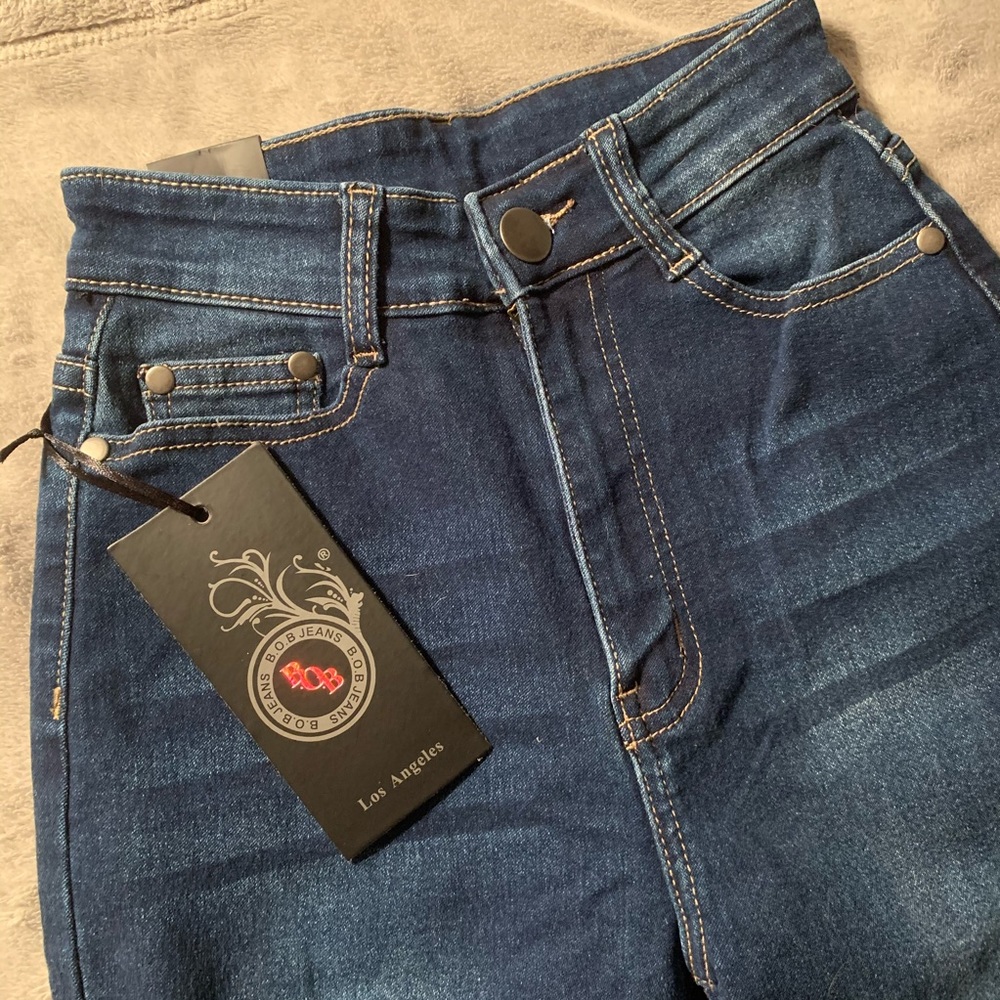 ⭐️ NWT Fashion Nova “BOB” Distressed Jeans